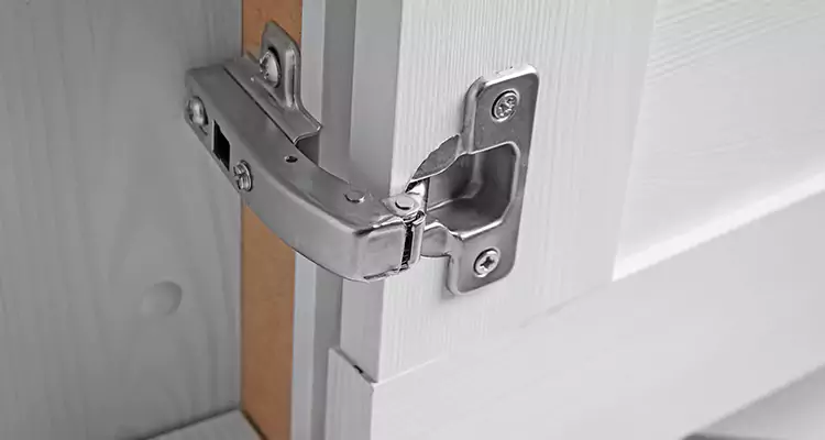 Shower Door Hinge Replacement in Stuart, FL